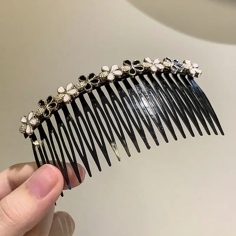 Pearl Hair Comb with Gold Plated Design - Image 7