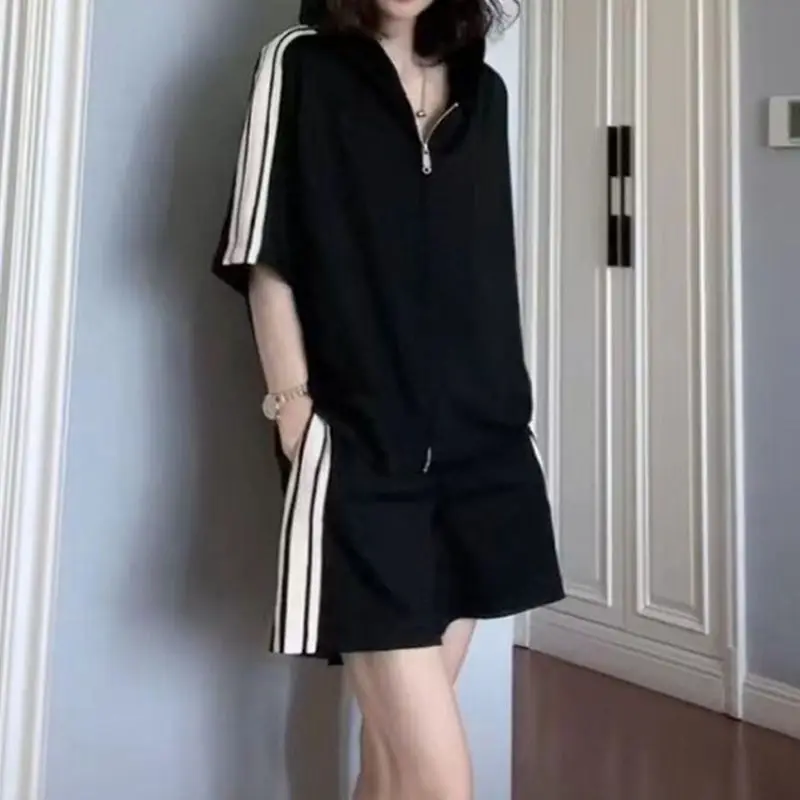 Women 2-Piece Black Striped Sports Suit Summer - Image 2
