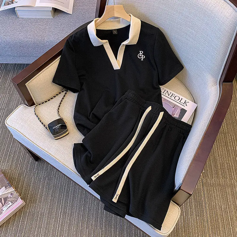 Plus Size Black Embroidered Shorts Set Summer Loose Fit - Image 2