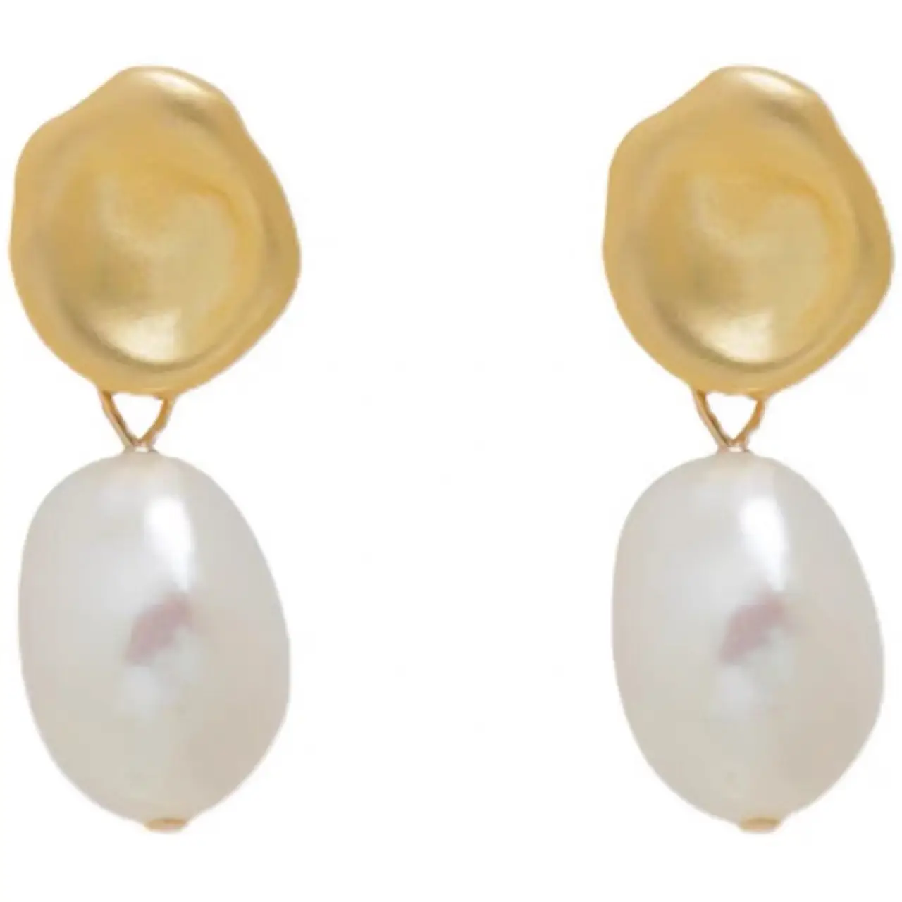 Natural Pearl Earrings with Gold Plated Needle Design