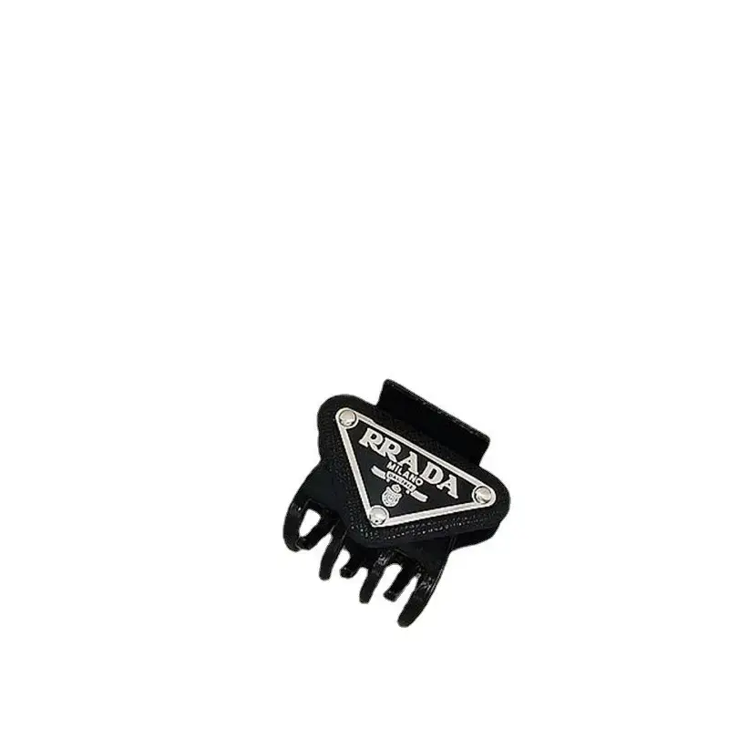 Inverted Triangle Hair Clip for Women - Image 7