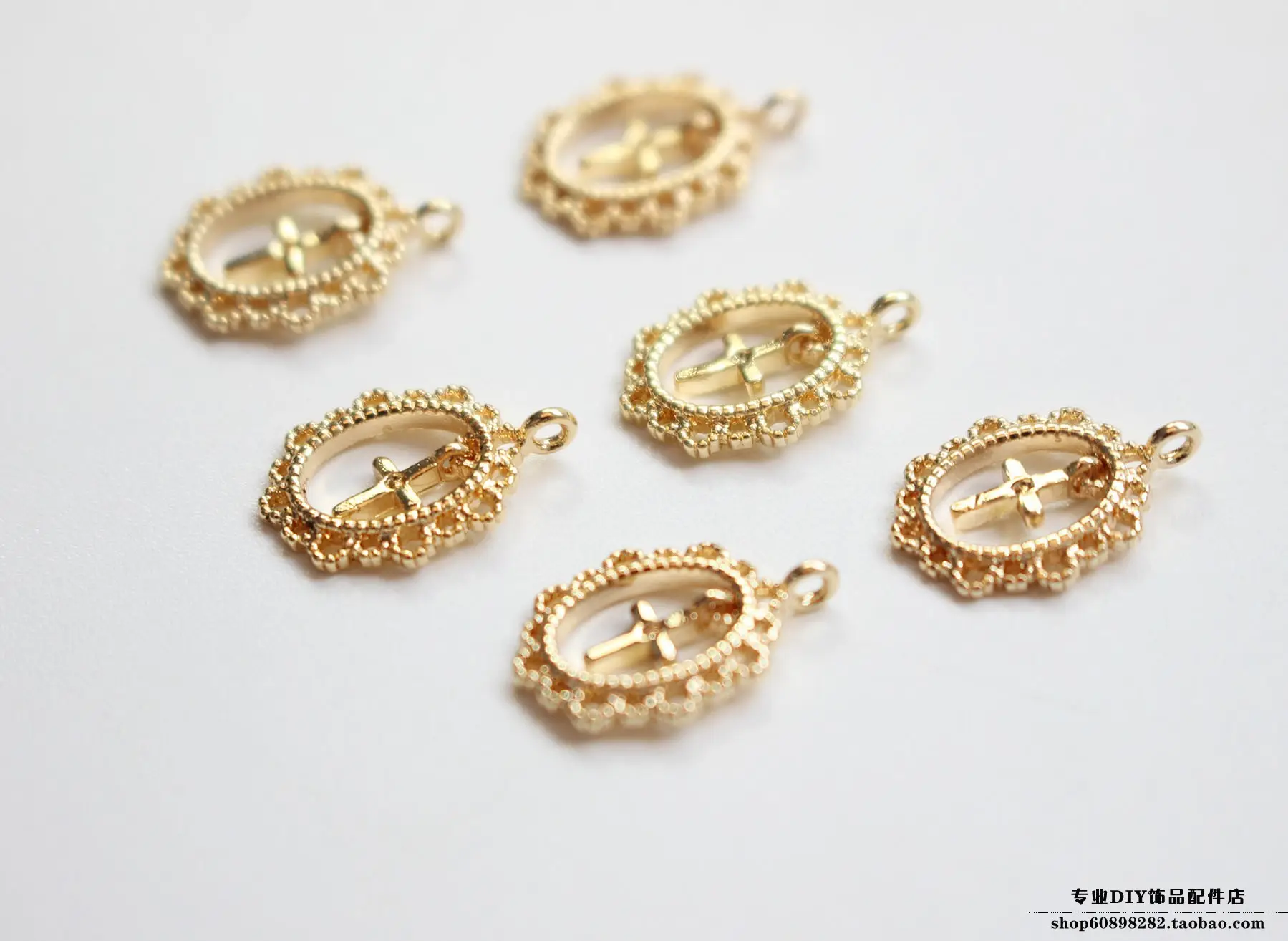 Golden Apple Design Winding Earrings Bracelet Set — feature 10