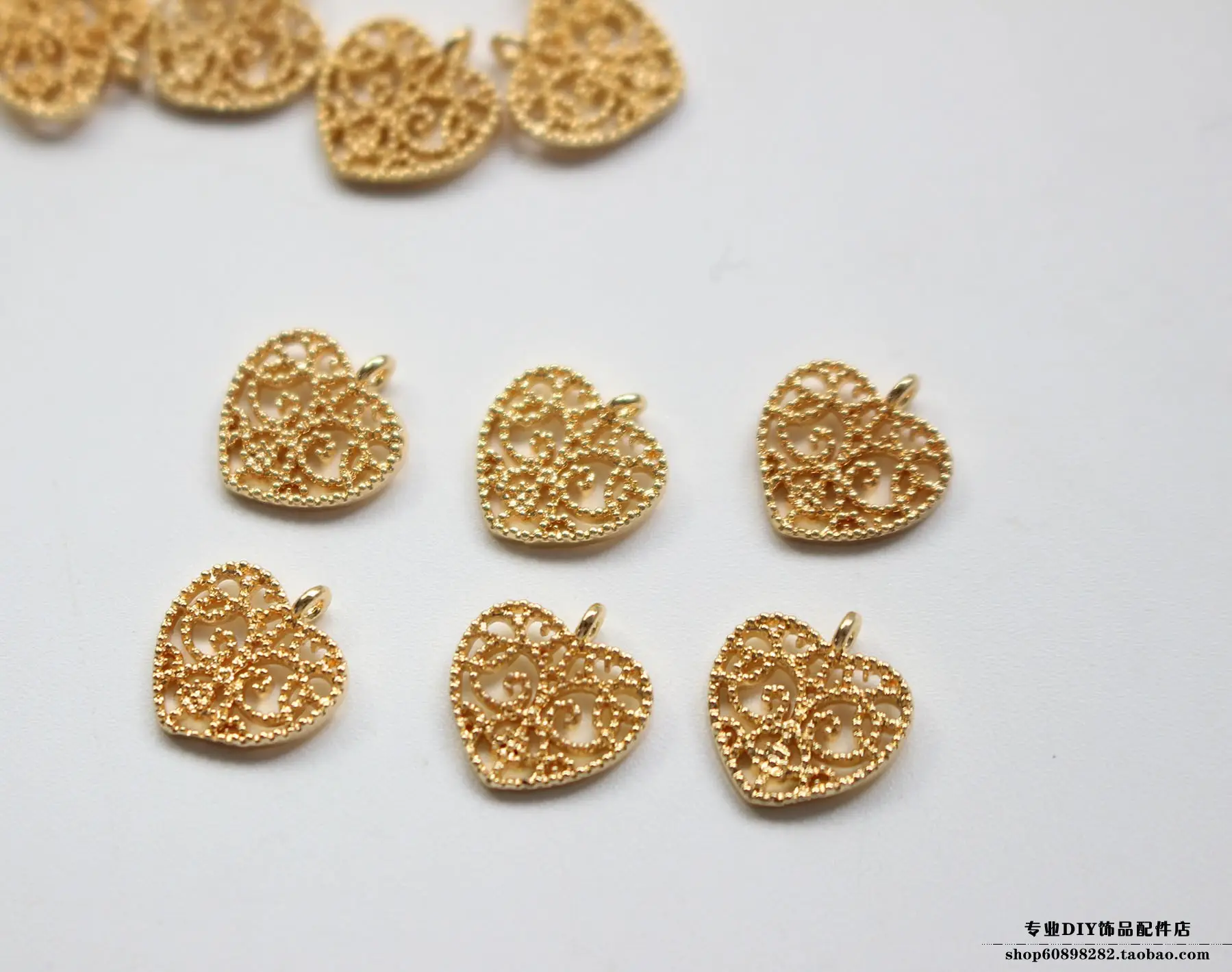 Golden Apple Design Winding Earrings Bracelet Set - Image 3