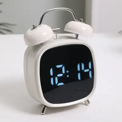 LED Digital Alarm Clock with Vibrant Colors — feature 13