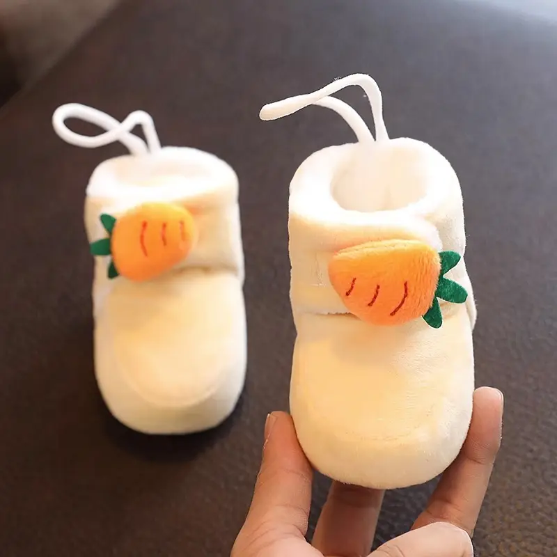 Newborn Peach-Decorated Soft Socks 0-1 Year