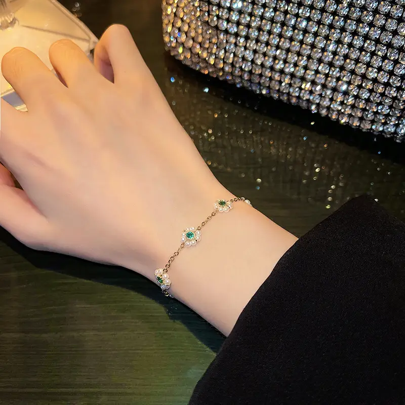 Vintage Flower Titanium Steel Bracelet with Emerald Pearl Pendant - Image 5