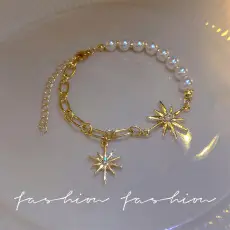Vintage Flower Titanium Steel Bracelet with Emerald Pearl Pendant — feature 2