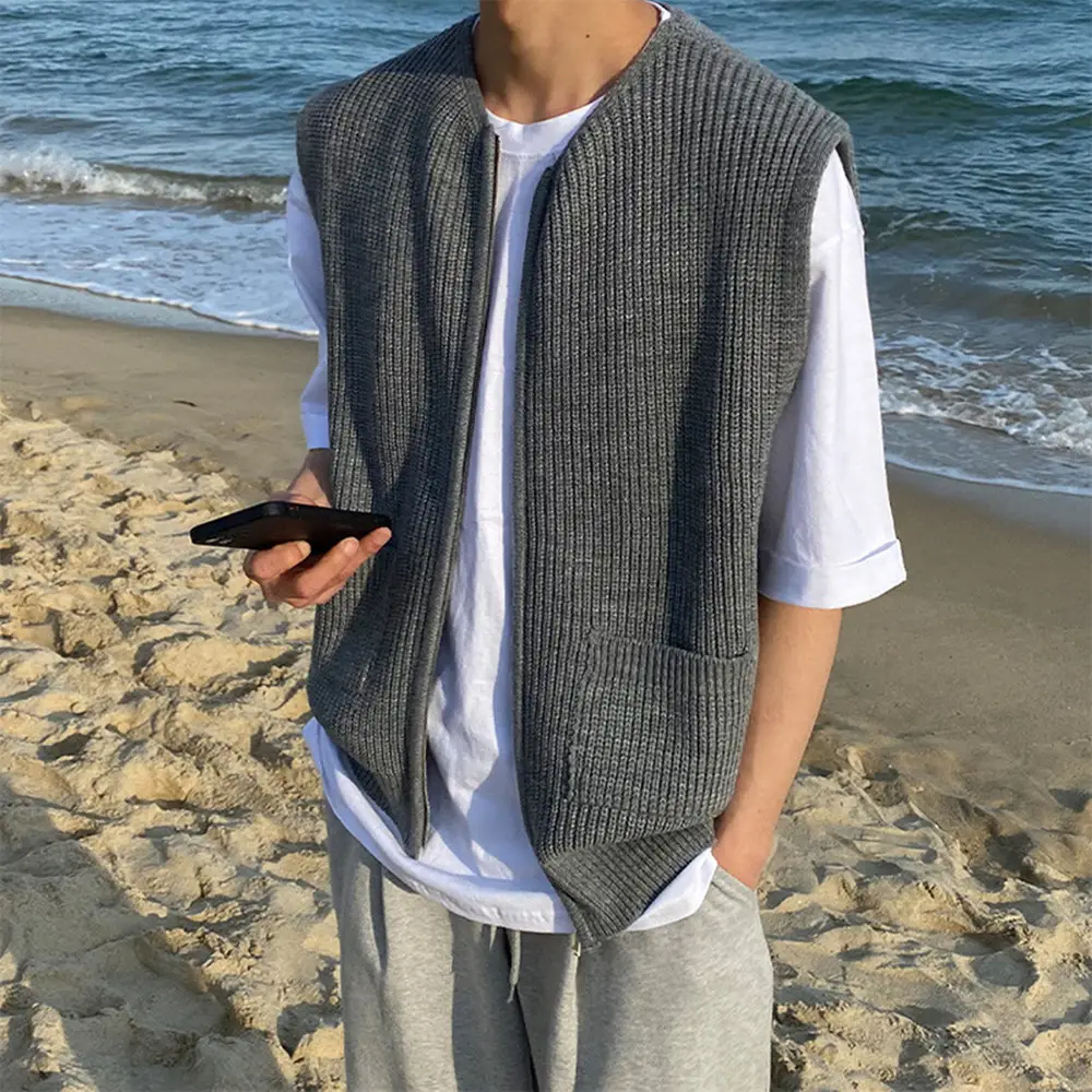 Men's Knitted Sleeveless Waistcoat Solid Color - Image 2