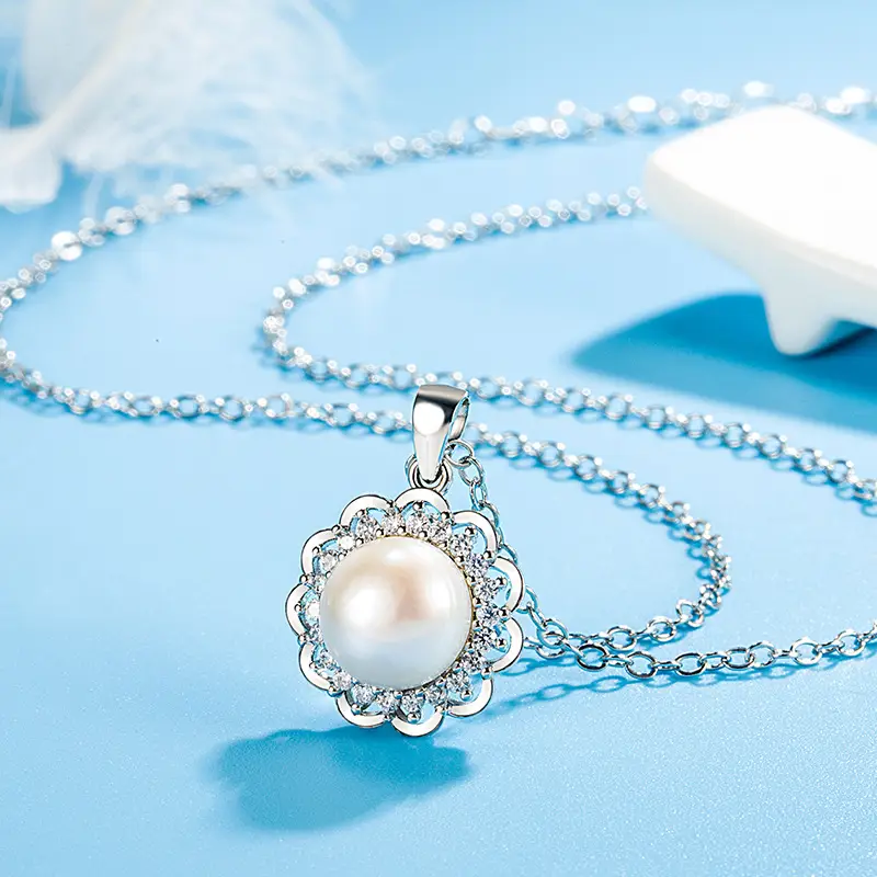 Women's Pearl Sunflower Pendant with Flash Diamond - Image 3