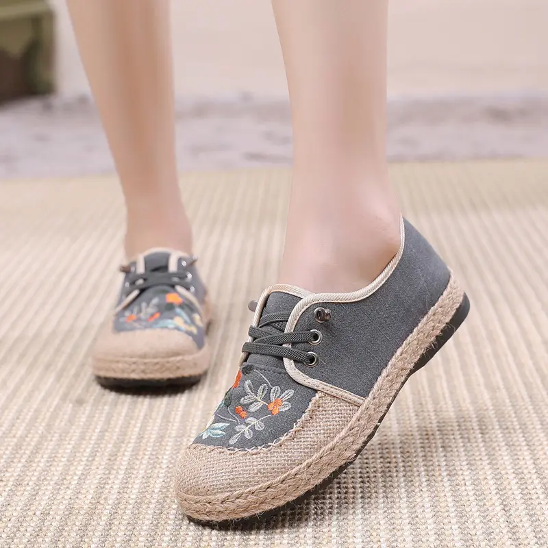 Spring and Autumn New Fisherman Shoes Old Beijing Cloth Shoes Women's Ethnic Style Embroidered Shoes Slip-on Lazy Casual Big Head Shoes - Image 2