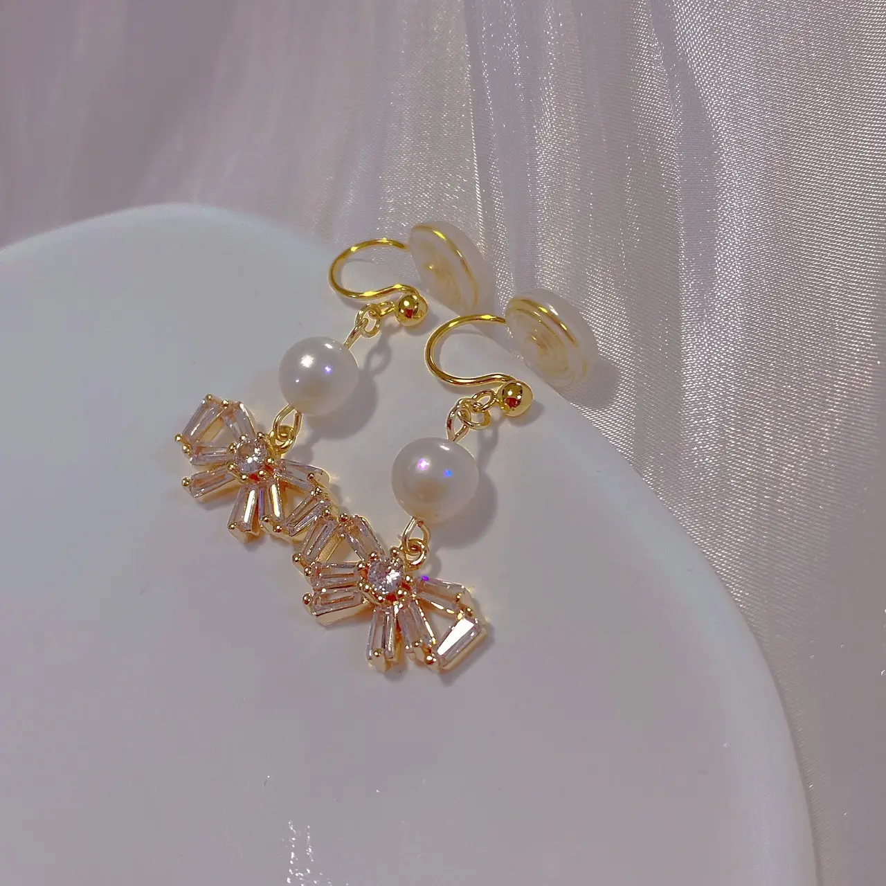 Bow Pearl Earrings Korean Style Elegant Ear Clip