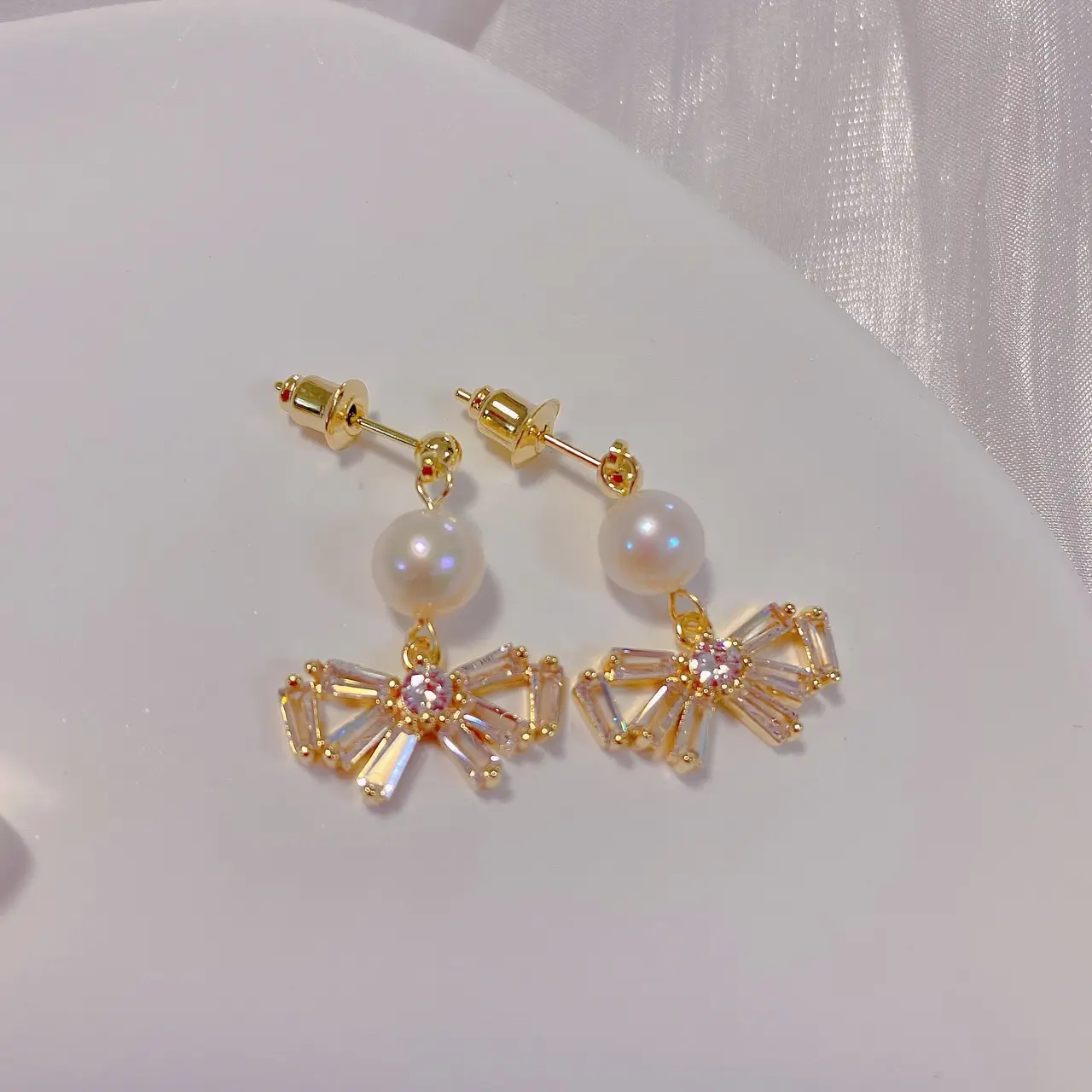 Bow Pearl Earrings Korean Style Elegant Ear Clip
