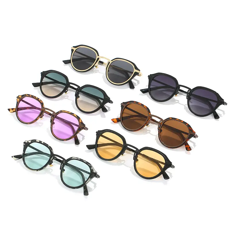 Oval Frame Sunglasses Black Green 45° Display - Image 11