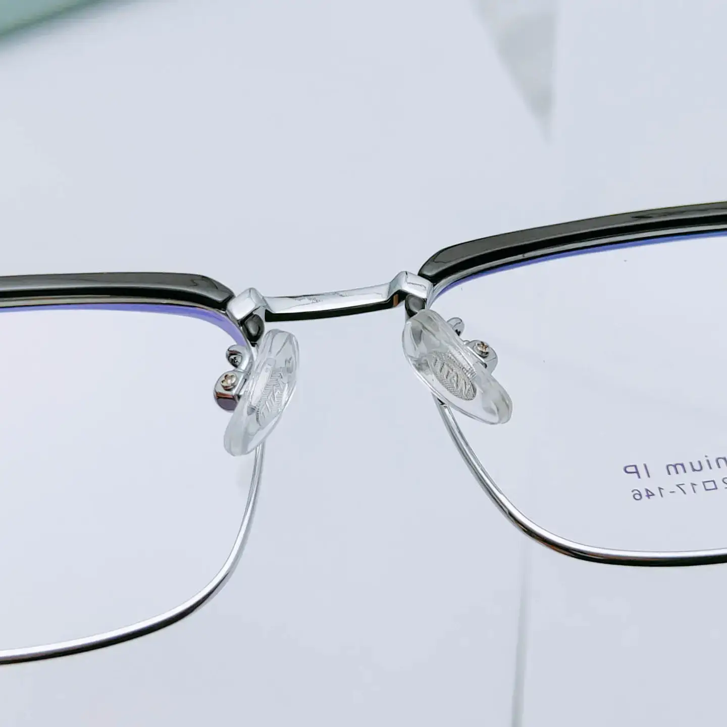 Men's Square Transparent Eyebrow Glasses Wholesale