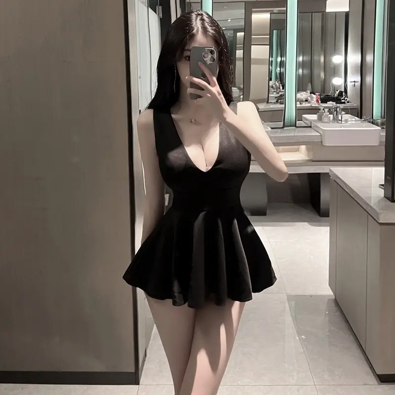 Black 2026 Cross-Border Dress with Deep V-Neck & Ruffles - Image 2