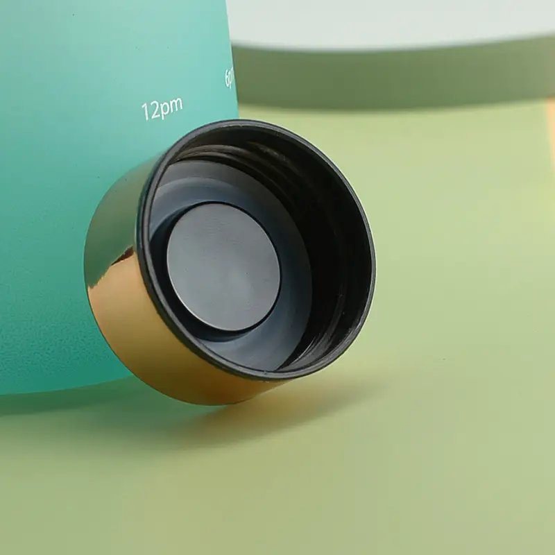 Gradient Water Bottles for Gym & Outdoor Use — feature 24
