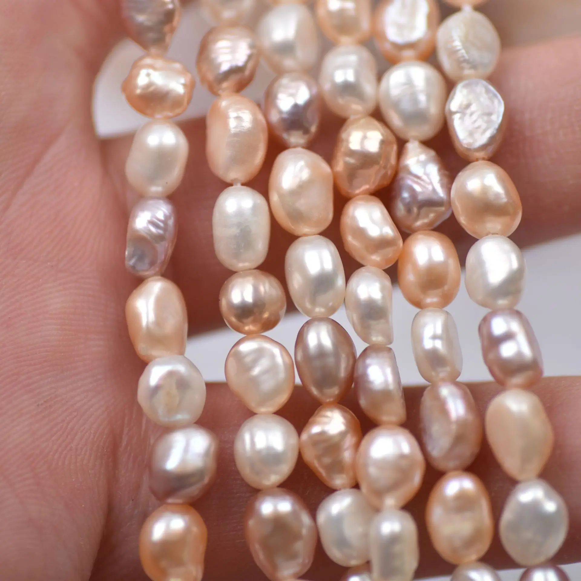 Natural Freshwater Pearl Baroque Necklace with Light Colors - Image 3
