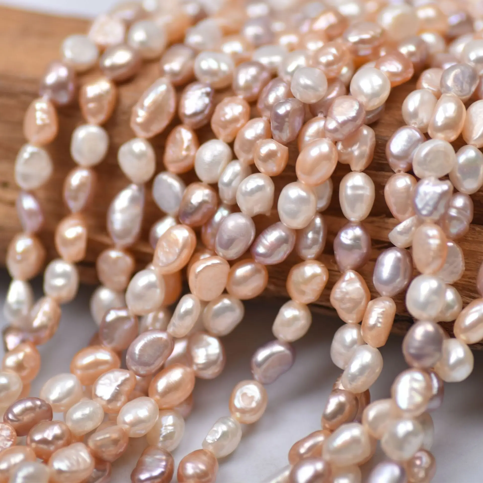 Natural Freshwater Pearl Baroque Necklace with Light Colors - Image 4