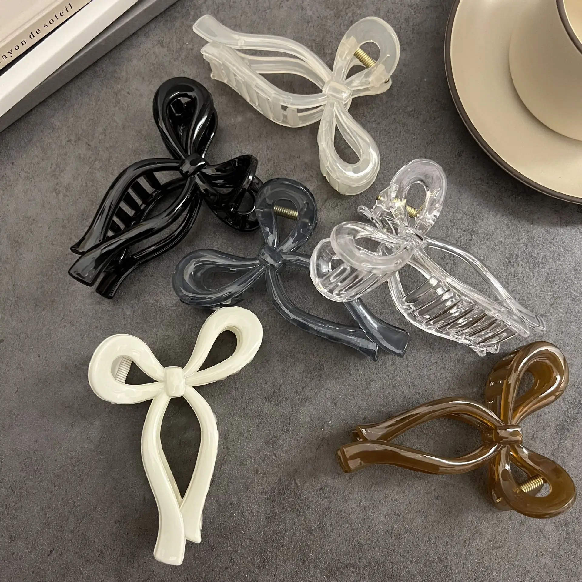 Bowknot Large Grab Clip Summer Hairpin for Women - Image 2