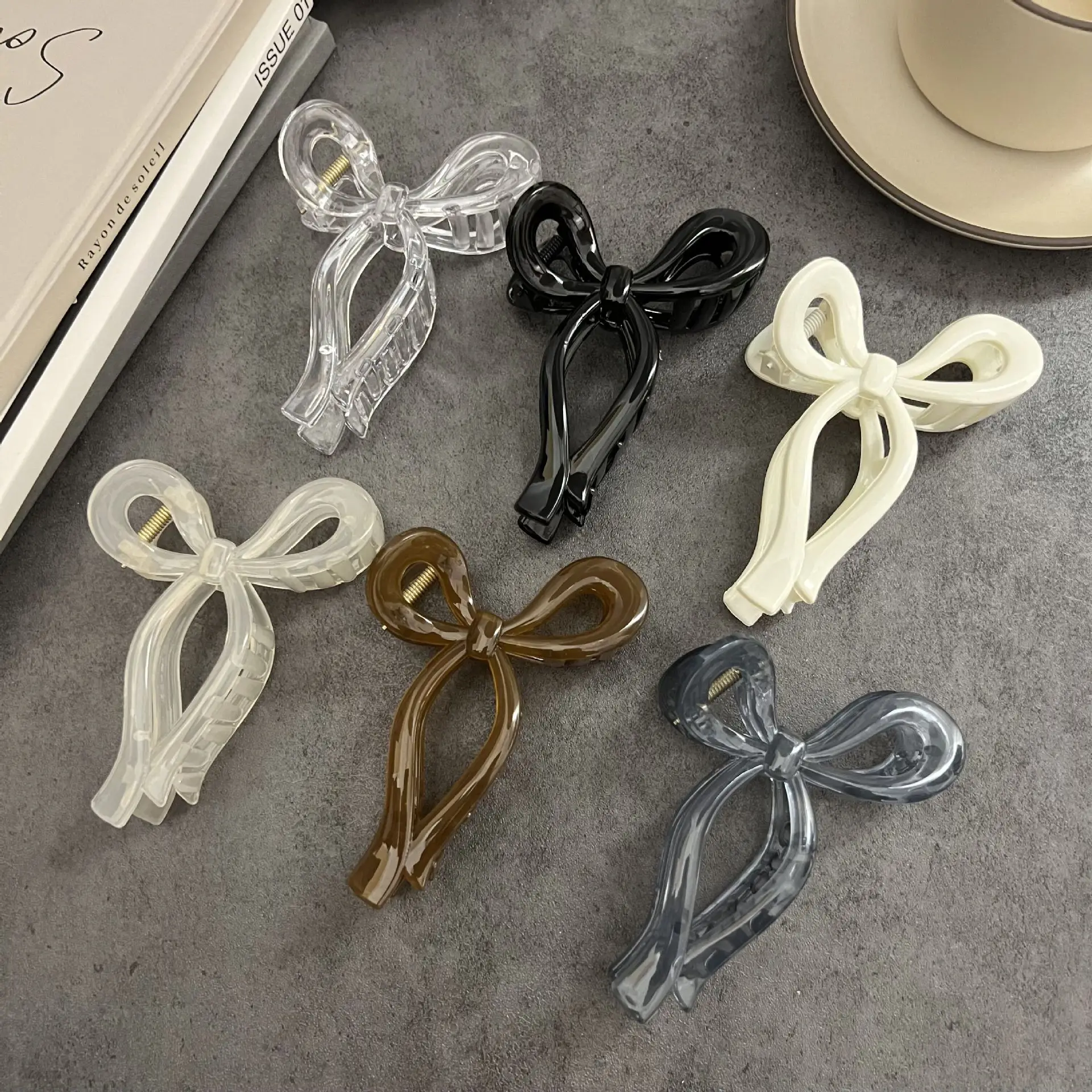 Bowknot Large Grab Clip Summer Hairpin for Women - Image 3