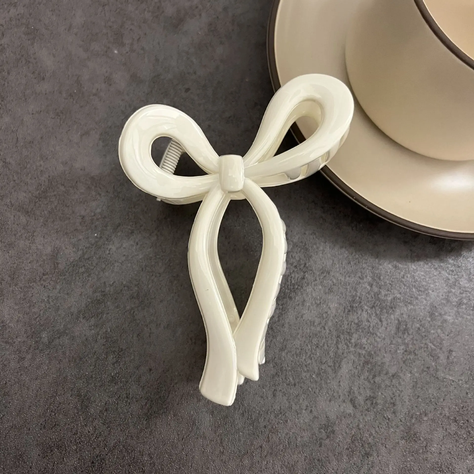 Bowknot Large Grab Clip Summer Hairpin for Women - Image 5