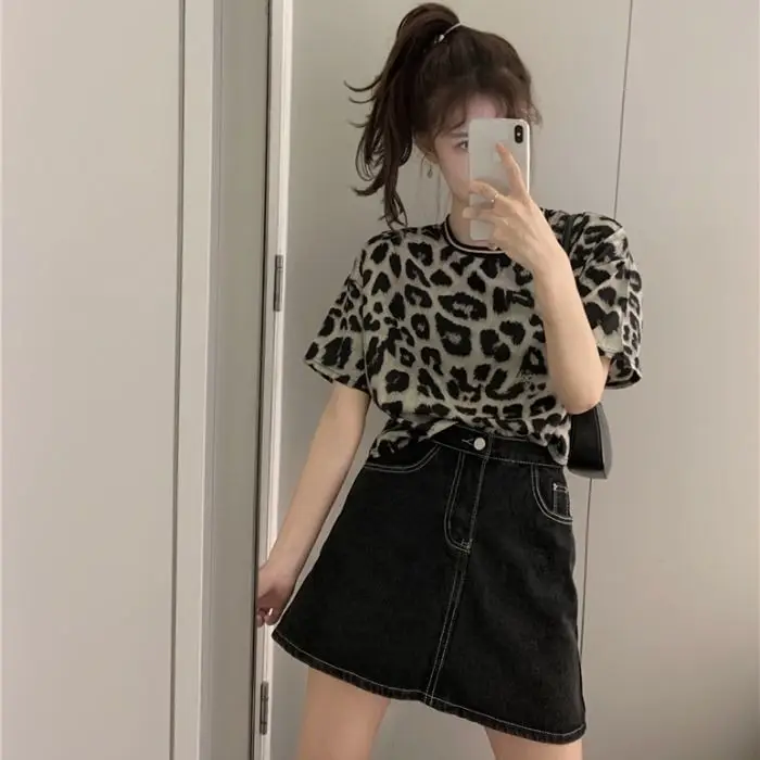 Women Leopard Print T-Shirt High Waist Shorts Set — feature 4