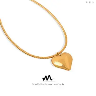Gold Plated Rose Pendant Necklace Set for Women — feature 5