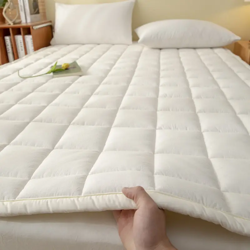 Cotton Quilted Bed Pad for Students & Home Use - Image 2