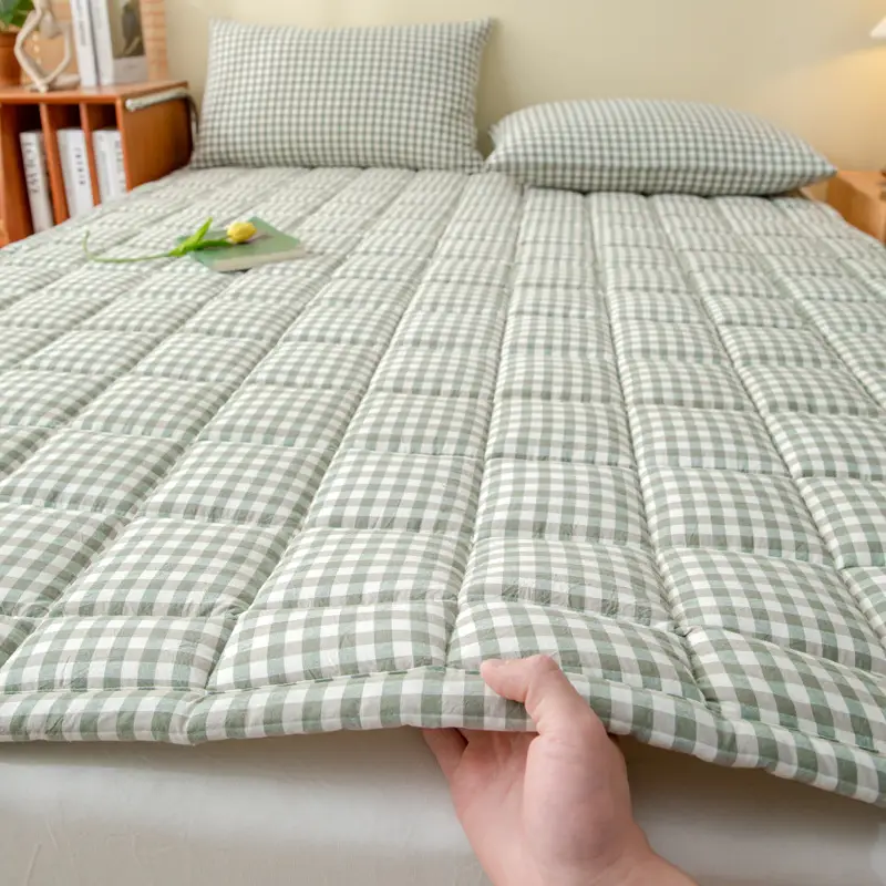 Cotton Quilted Bed Pad for Students & Home Use - Image 4