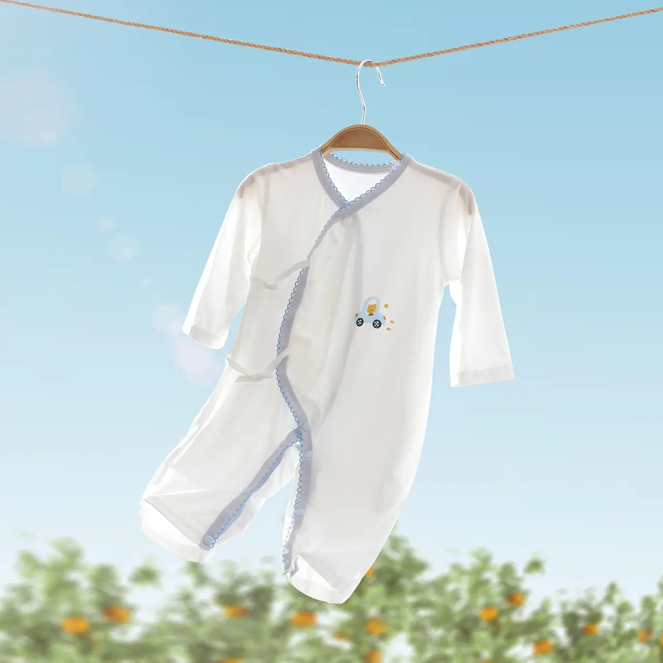 All-Cotton Baby Top with Full Moon Design — feature 14