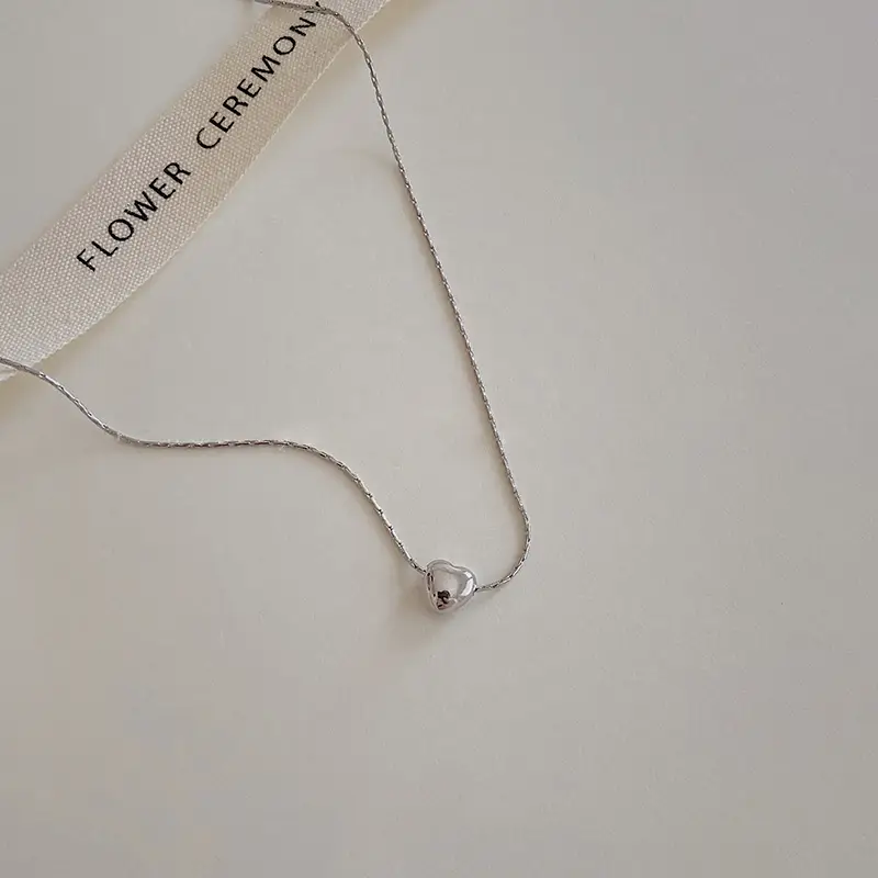 Golden Heart Necklace for Women, Gold Plated, Elegant Clavicle Chain, Summer Style — feature 10