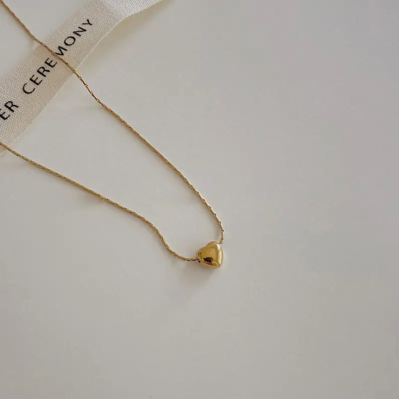 Golden Heart Necklace for Women, Gold Plated, Elegant Clavicle Chain, Summer Style — feature 9