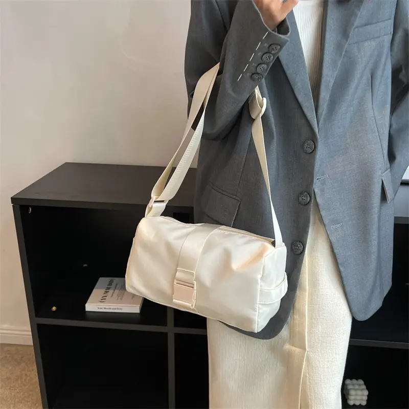 Red Nylon Shoulder Bag for Women 2022 - Image 6