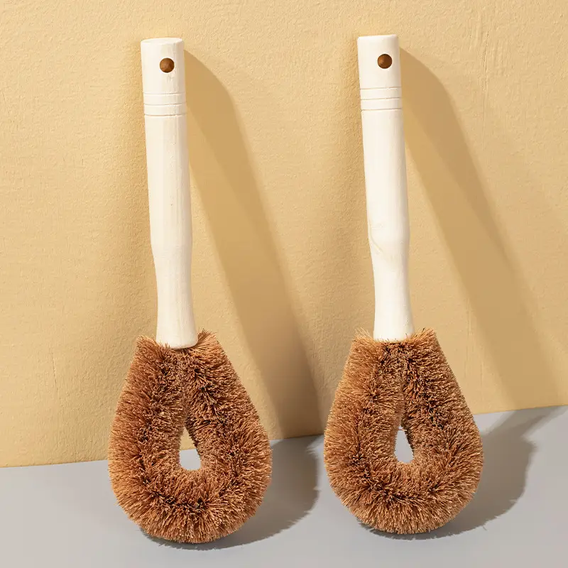 Yunlei Coconut Pot Brush Wooden Handle 75g - Image 6