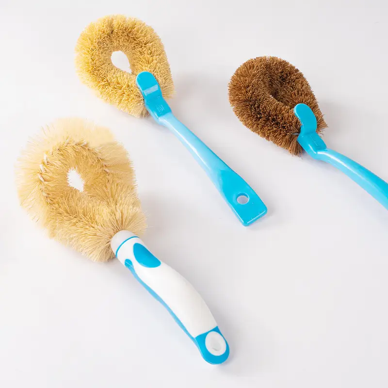 Yunlei Coconut Pot Brush Wooden Handle 75g - Image 7