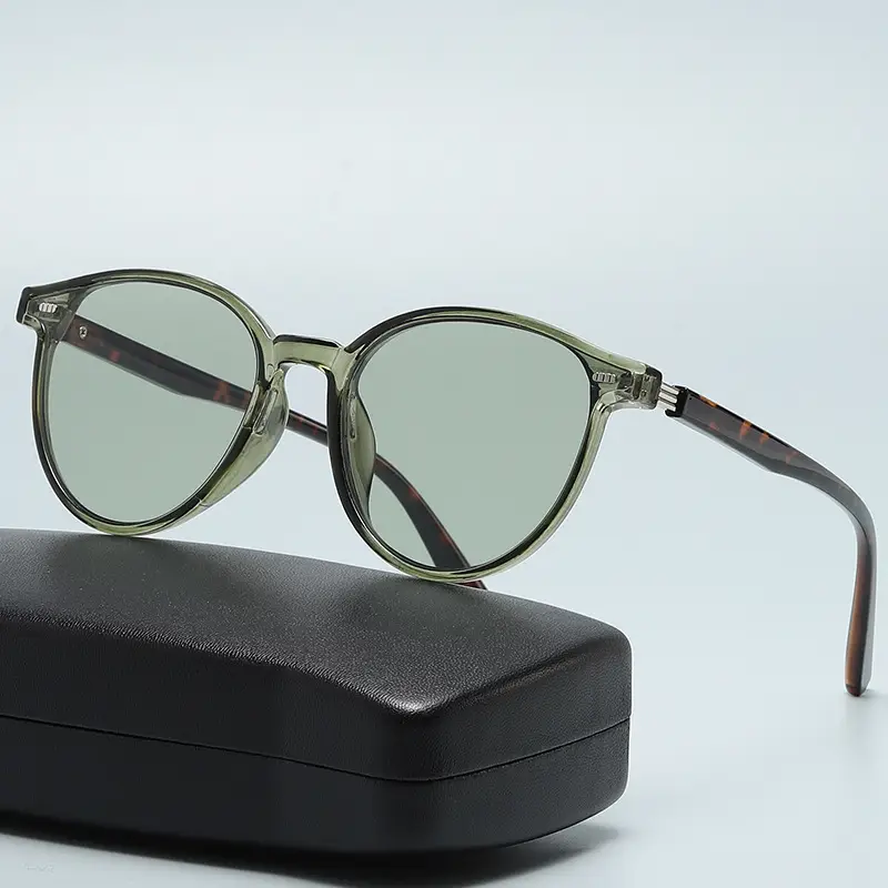 2025 Korean Style Anti-UV Sunglasses for Men Women