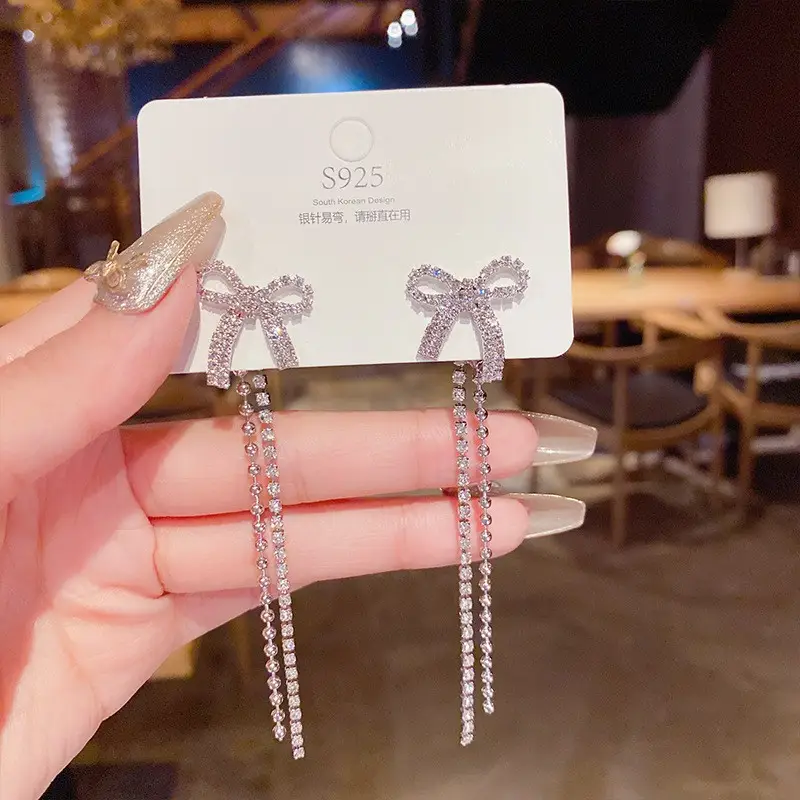 Long Tassel Earrings for Ladies Luxury Pearl Design