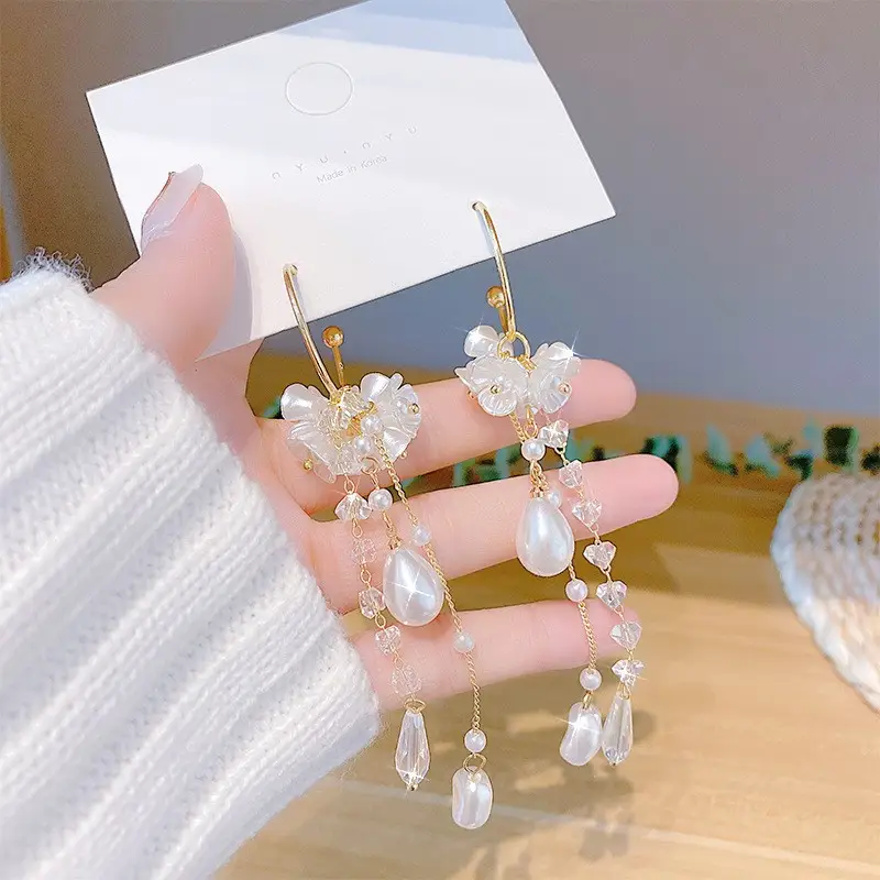 Long Tassel Earrings for Ladies Luxury Pearl Design