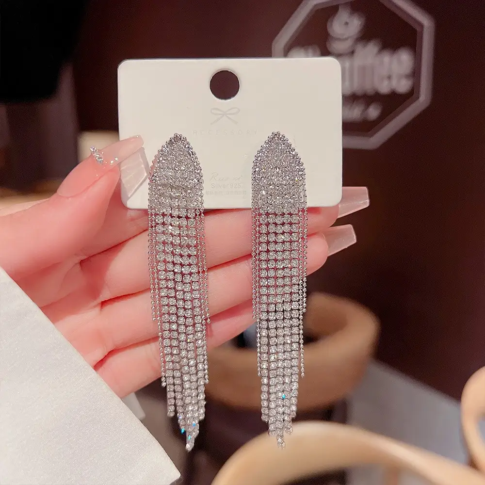 Long Tassel Earrings for Ladies Luxury Pearl Design