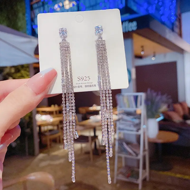 Long Tassel Earrings for Ladies Luxury Pearl Design