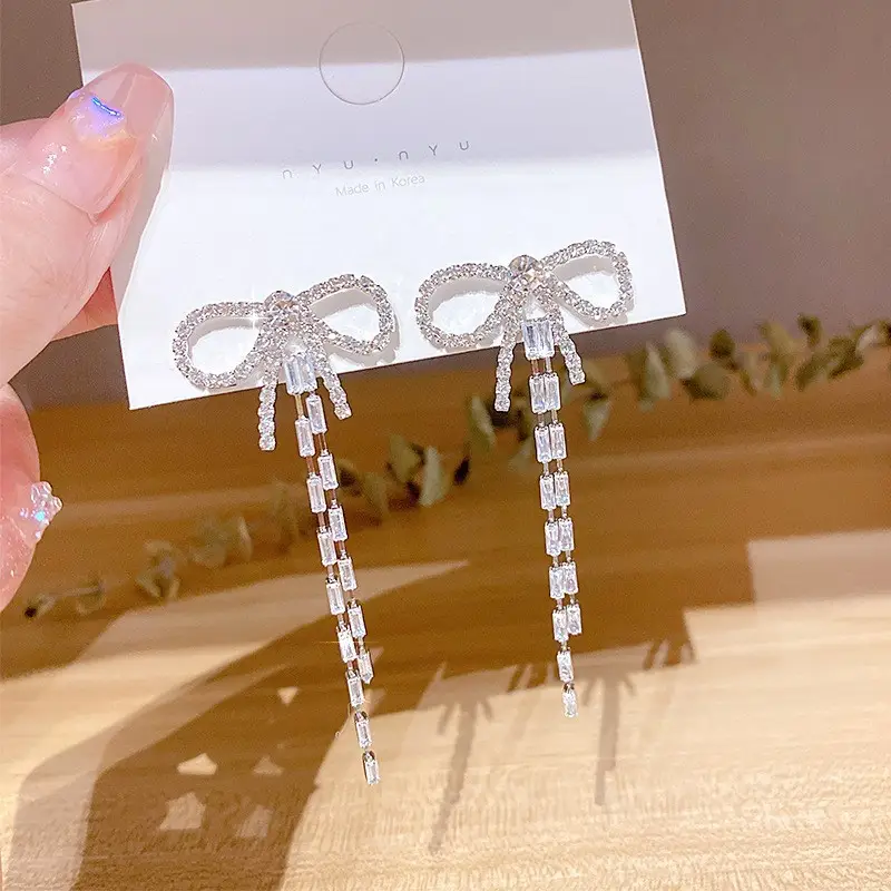 Long Tassel Earrings for Ladies Luxury Pearl Design