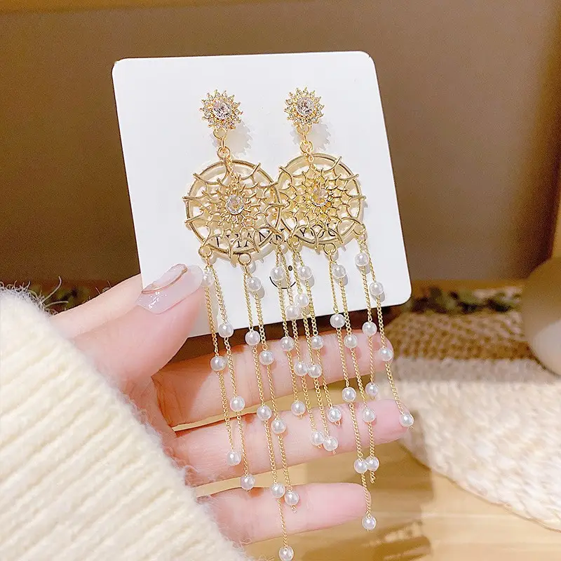 Long Tassel Earrings for Ladies Luxury Pearl Design