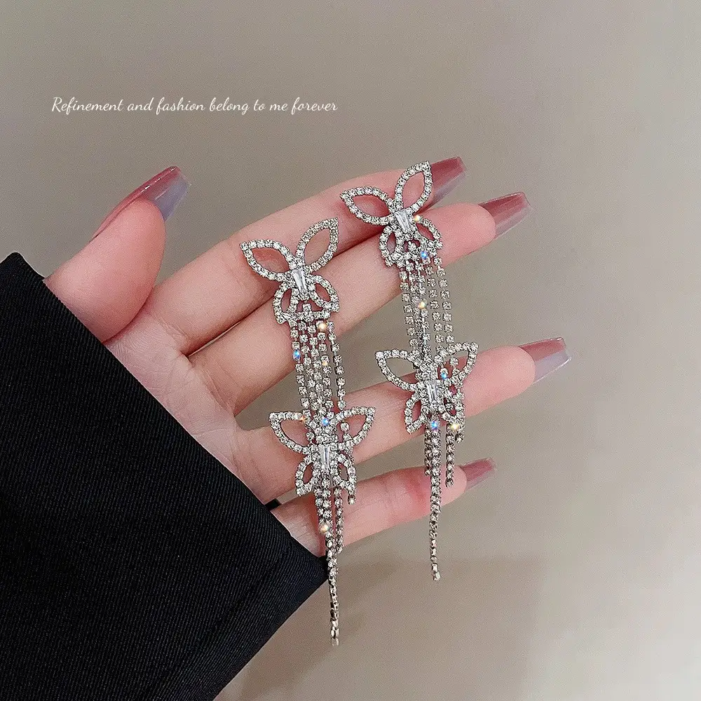 Long Tassel Earrings for Ladies Luxury Pearl Design
