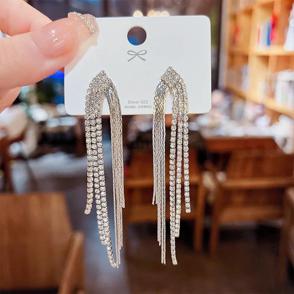 Long Tassel Earrings for Ladies Luxury Pearl Design