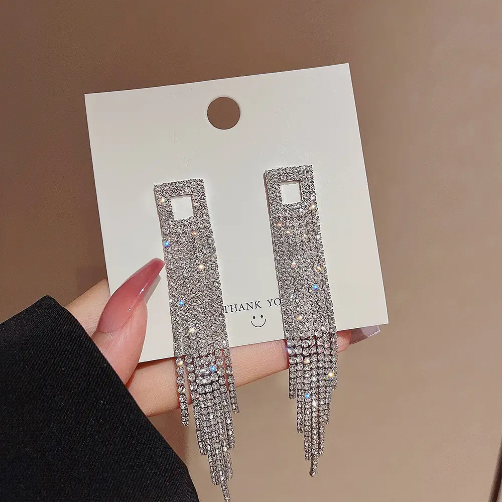 Long Tassel Earrings for Ladies Luxury Pearl Design