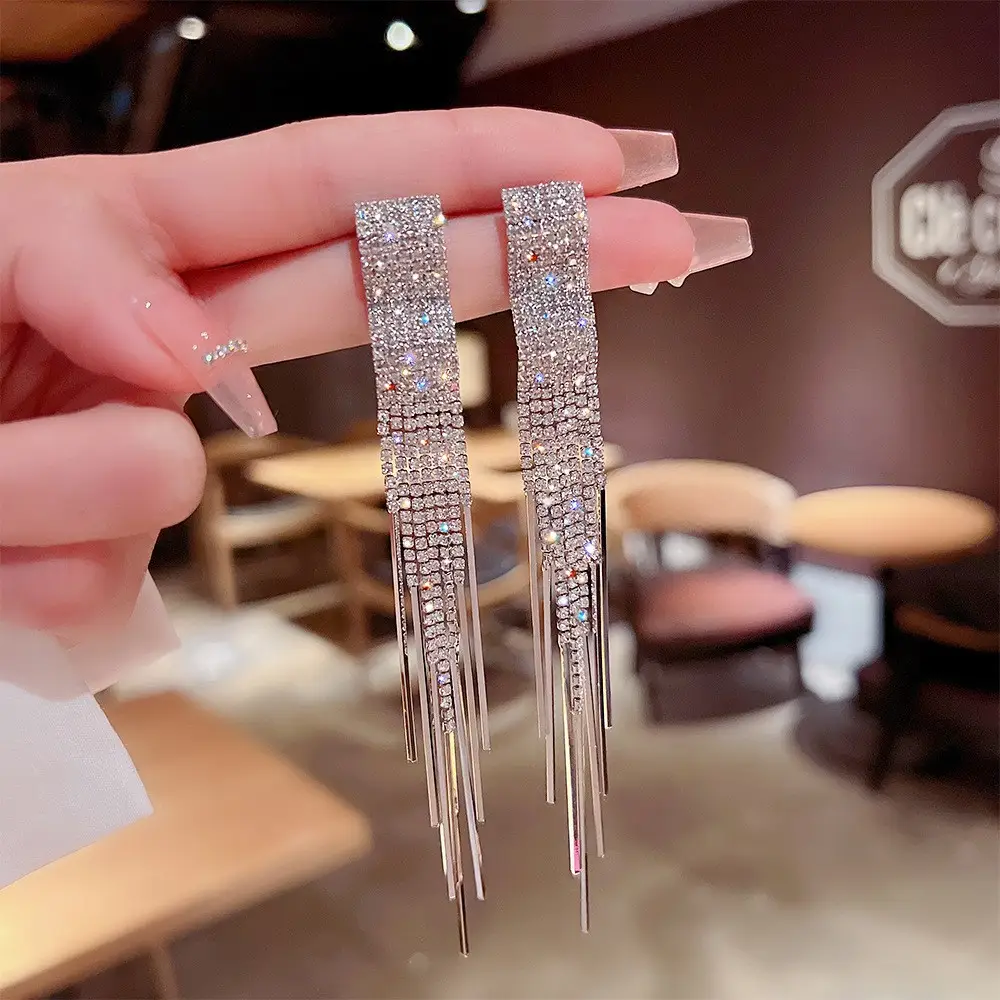 Long Tassel Earrings for Ladies Luxury Pearl Design - Image 7