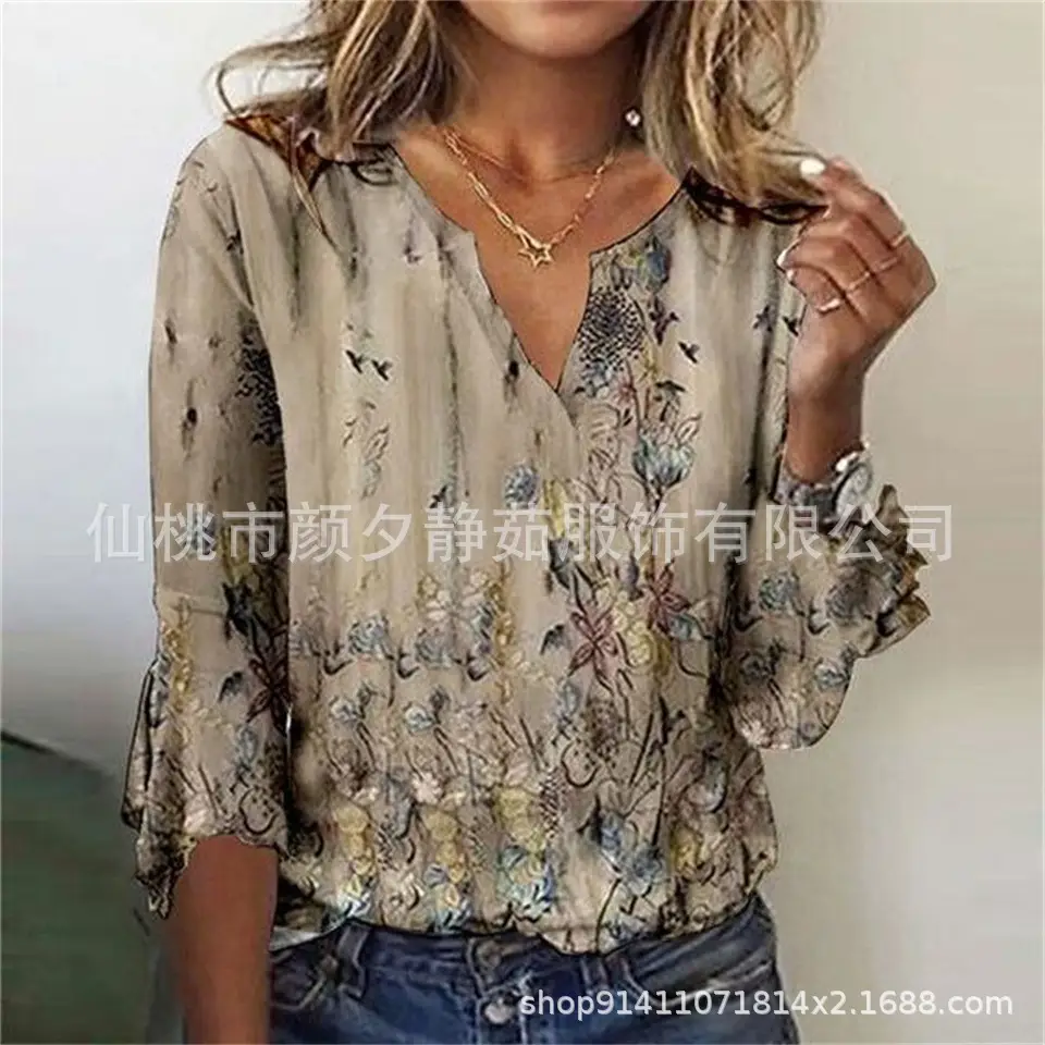 2023 Printed V-Neck T-Shirt with Horn Sleeve Design - Image 49