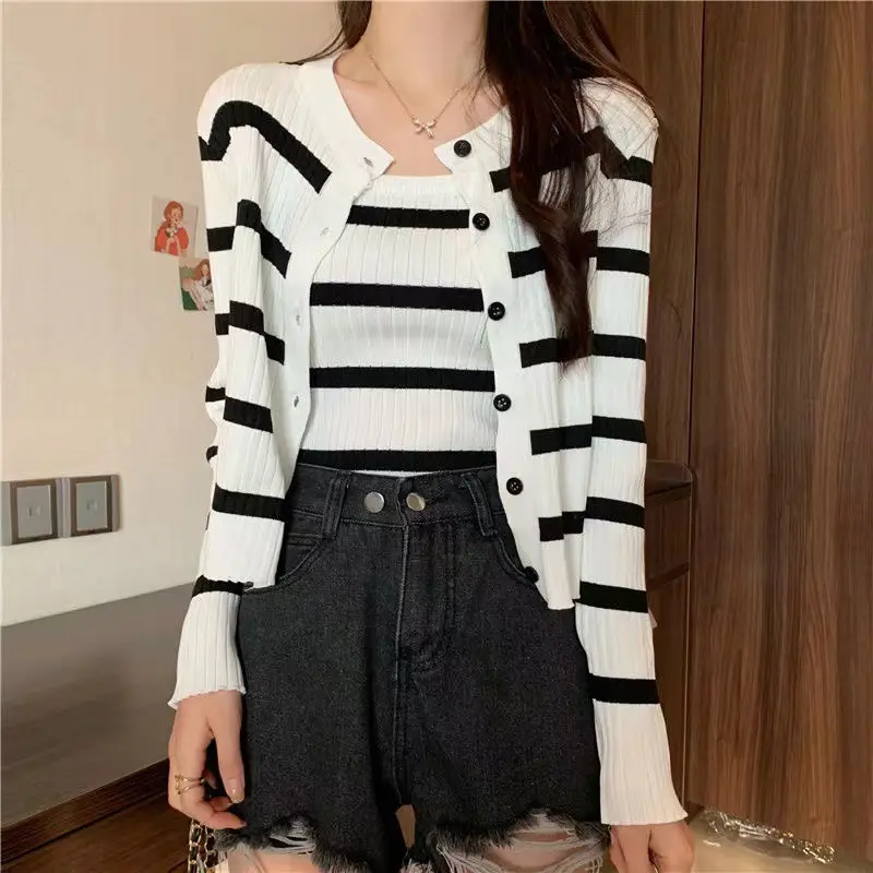 Women Striped Long Sleeve Knitted Cardigan Set Red White