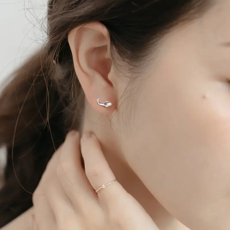 S999 Silver Face Whale Earrings for Women - Image 4