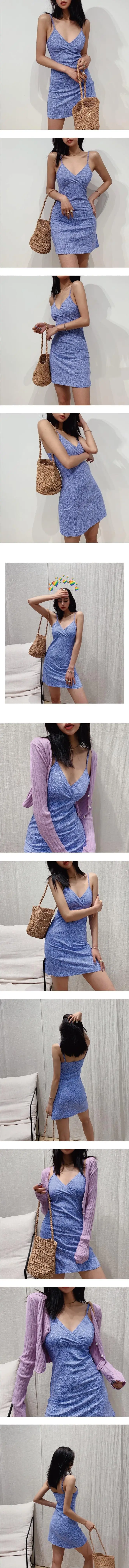 复制_欧美纯欲复古印花v领吊带连衣裙女夏202.jpg